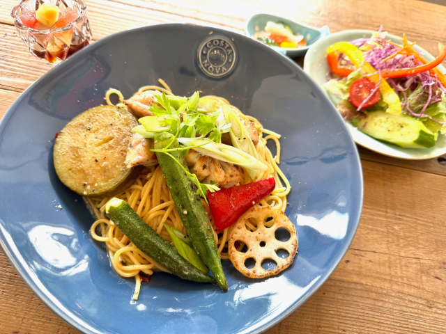 Shima Café MAKANA